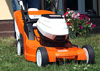 RMA 448 PV Аккумуляторная газонокосилка STIHL 63580111435